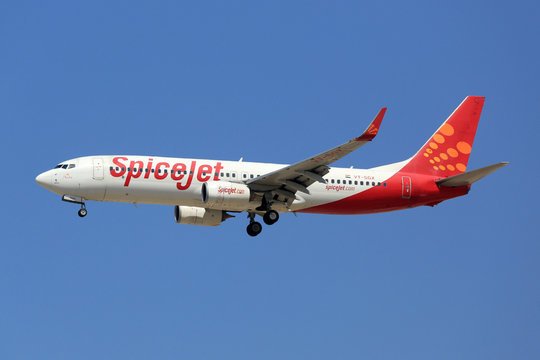 SpiceJet SG-8169